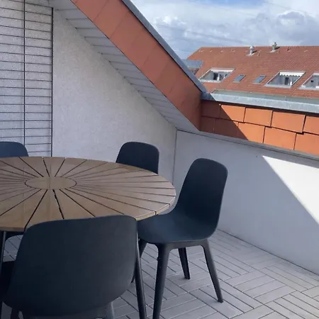Design Gruppen & Business 10 Min Zu Sap Apartmán
